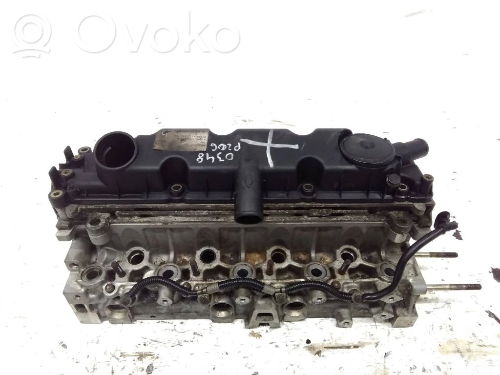 Peugeot 206 Engine head 