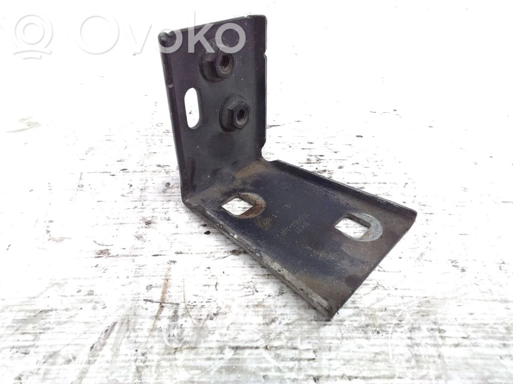 Ford Transit Custom Fender mounting bracket 