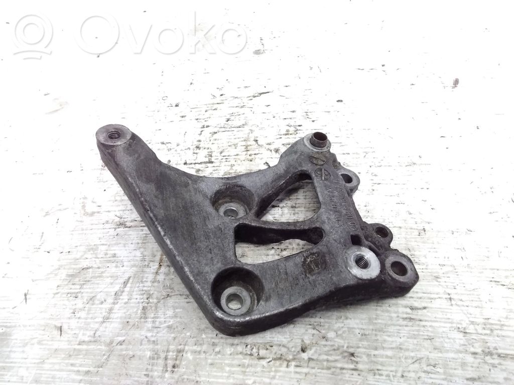 Peugeot 308 SW  A/C compressor mount bracket 