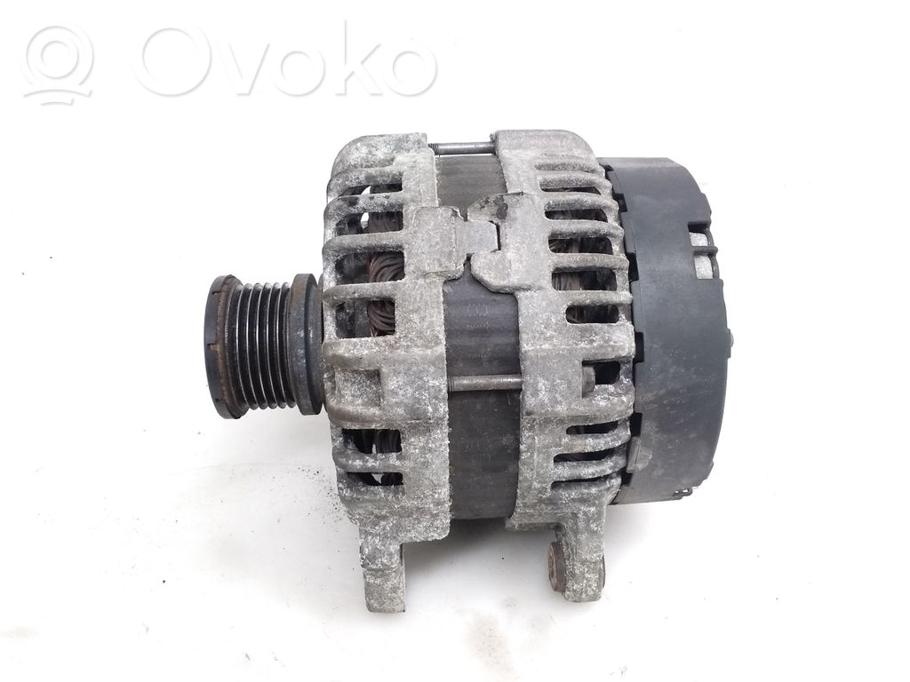 Audi A4 S4 B8 8K Ģenerators 