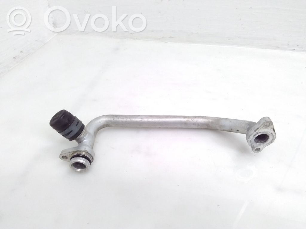 Porsche Panamera (971) Engine coolant pipe/hose 