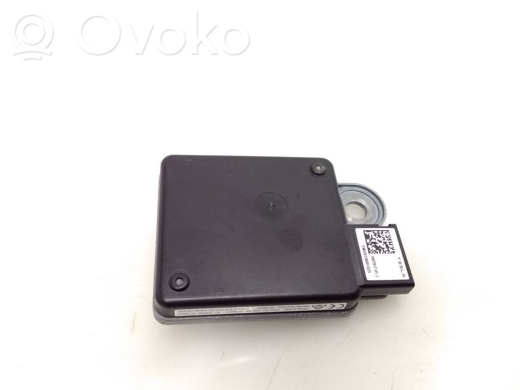 Tesla Model 3 Kiti valdymo blokai/ moduliai 