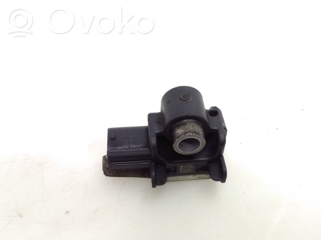 Nissan Navara D23 Airbagsensor Crashsensor Drucksensor 
