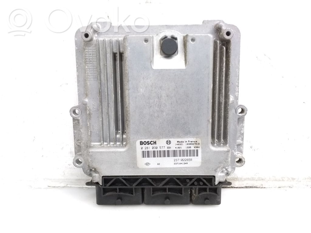 Opel Movano B Engine control unit/module 