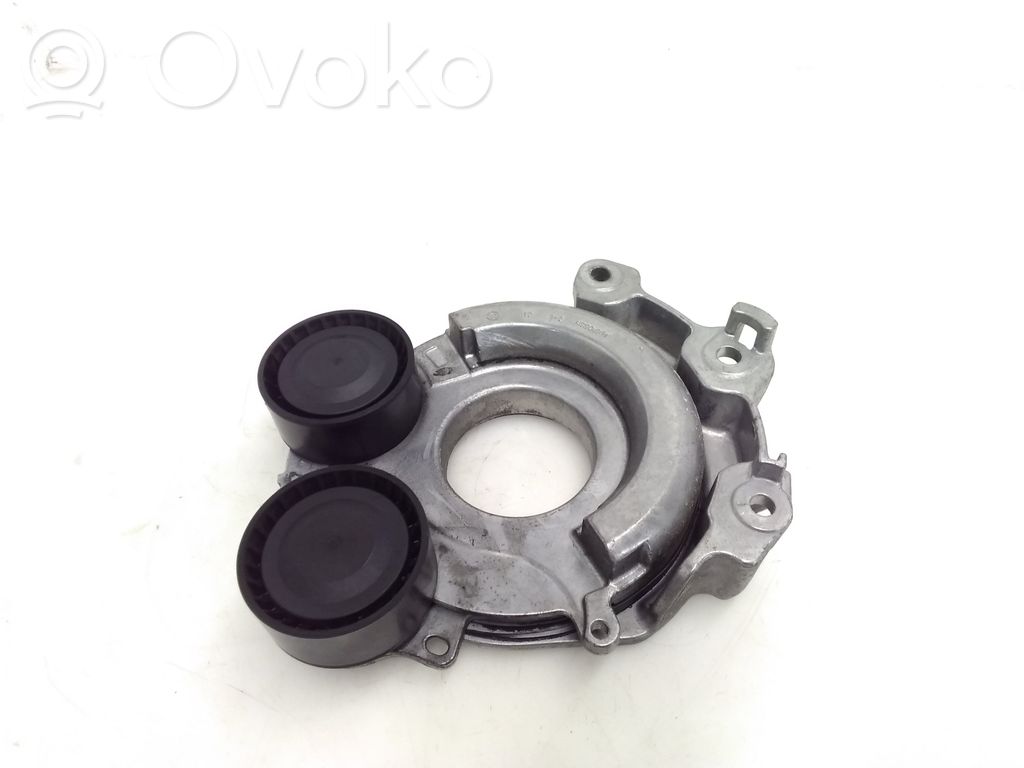 Mazda CX-30 Napinacz paska wielorowkowego / Alternatora 