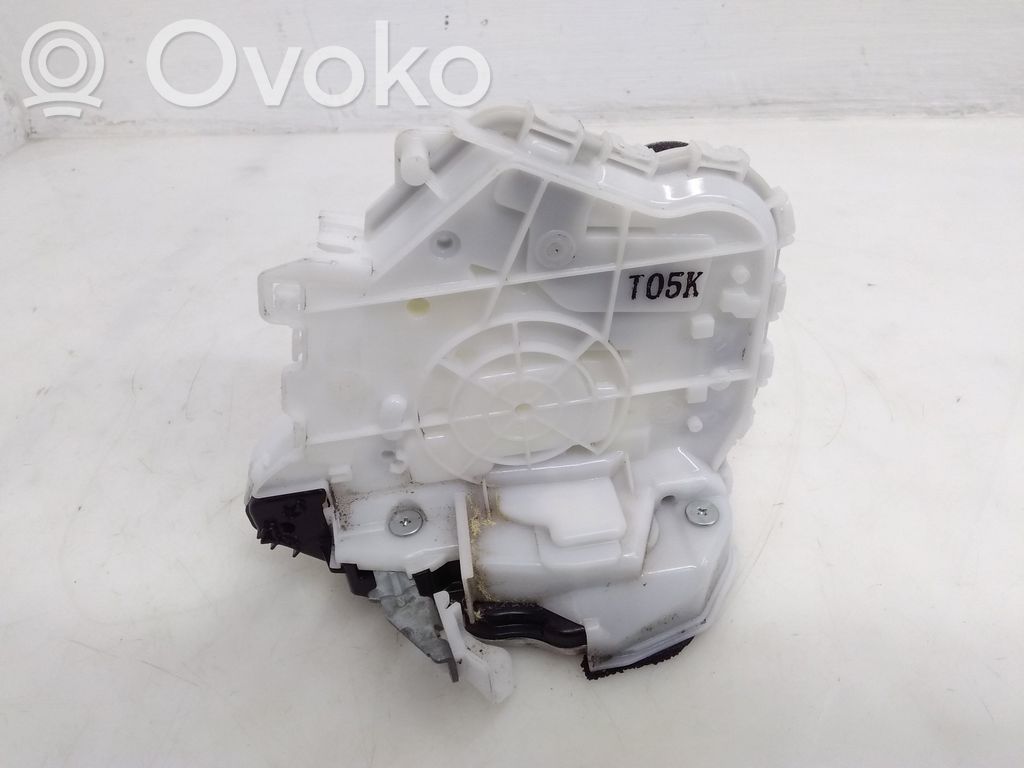 Mazda CX-30 Front door lock 