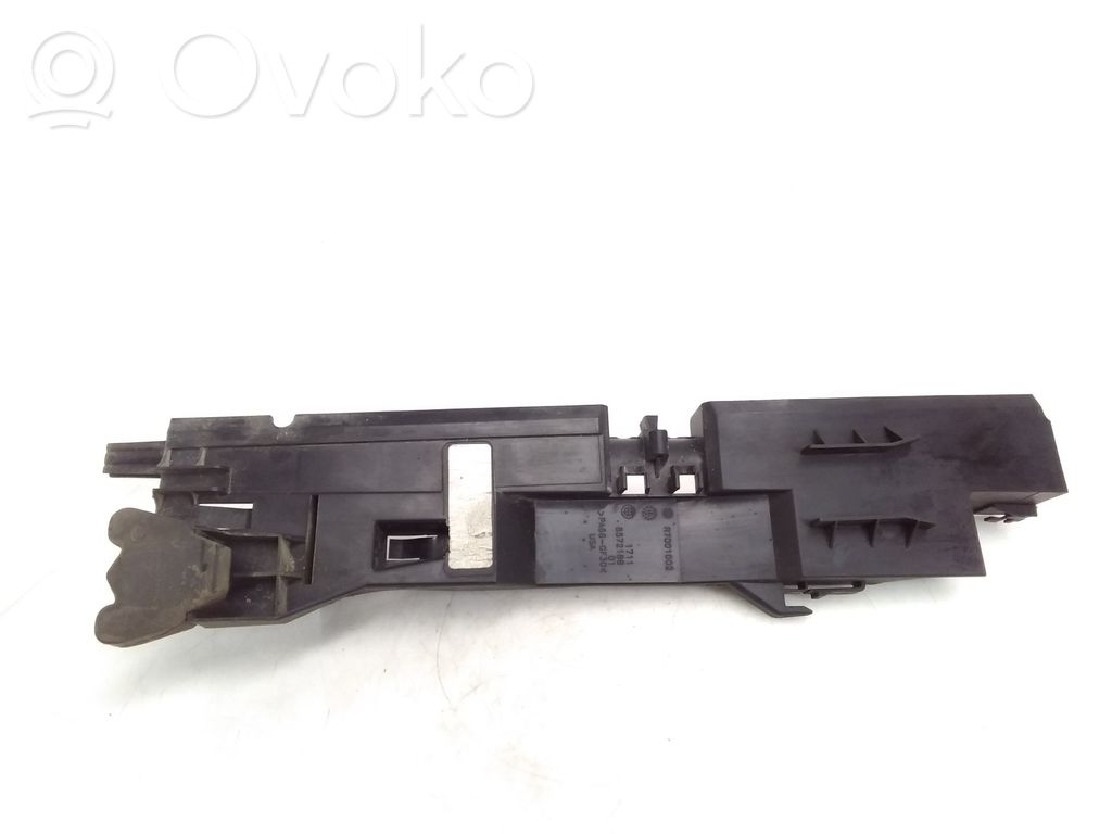 BMW X5 F15 Boczny panel mocowania chłodnicy