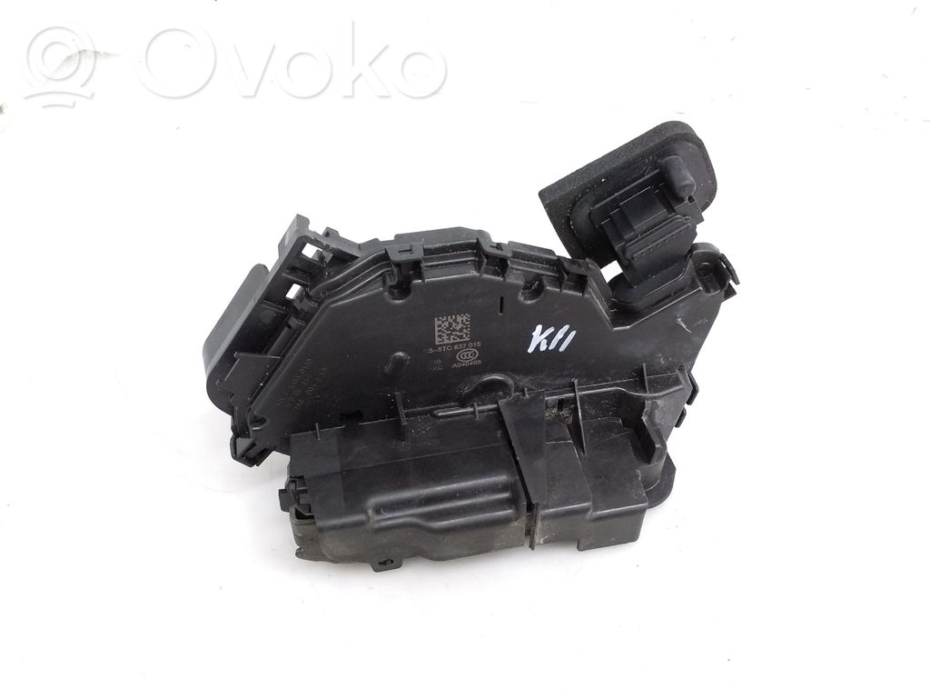 Skoda Octavia Mk3 (5E) Front door lock 