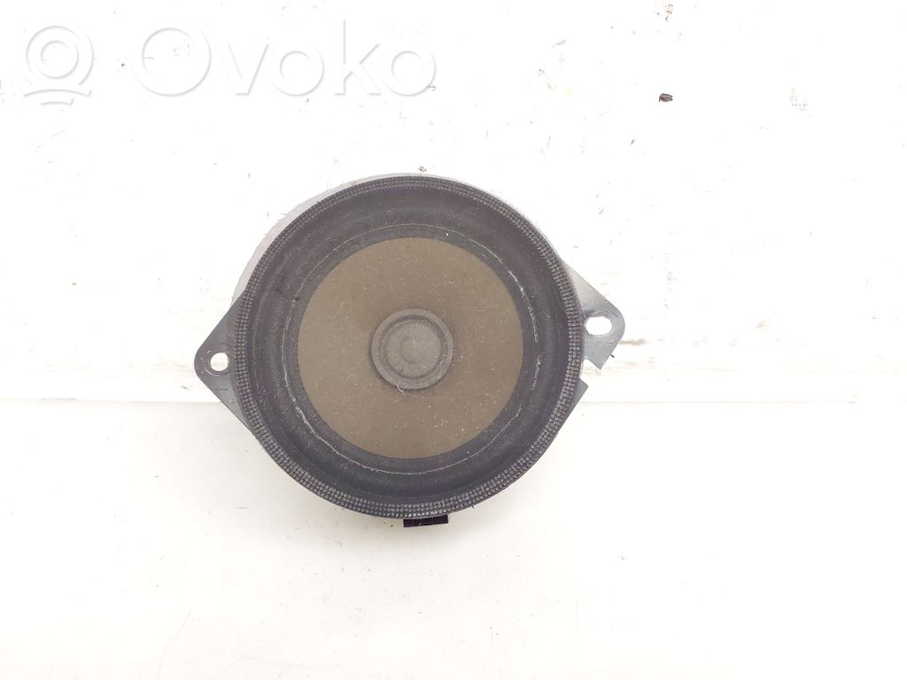 Chrysler Grand Voyager V Altavoz de la puerta delantera 