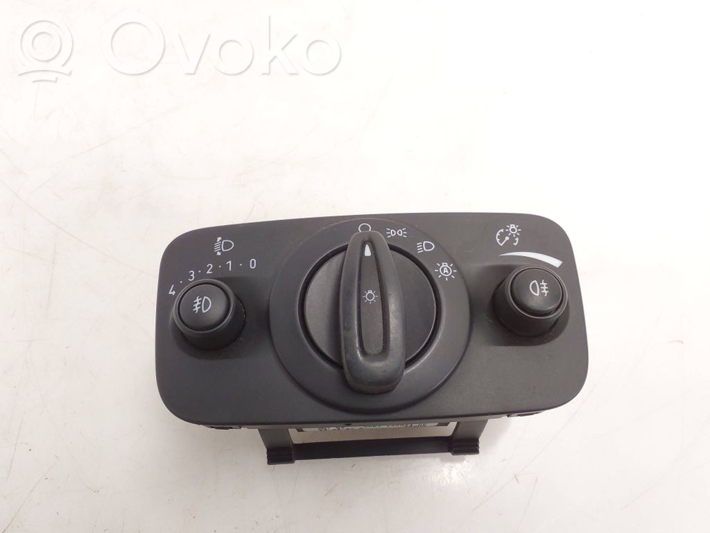 Ford Kuga II Light switch 