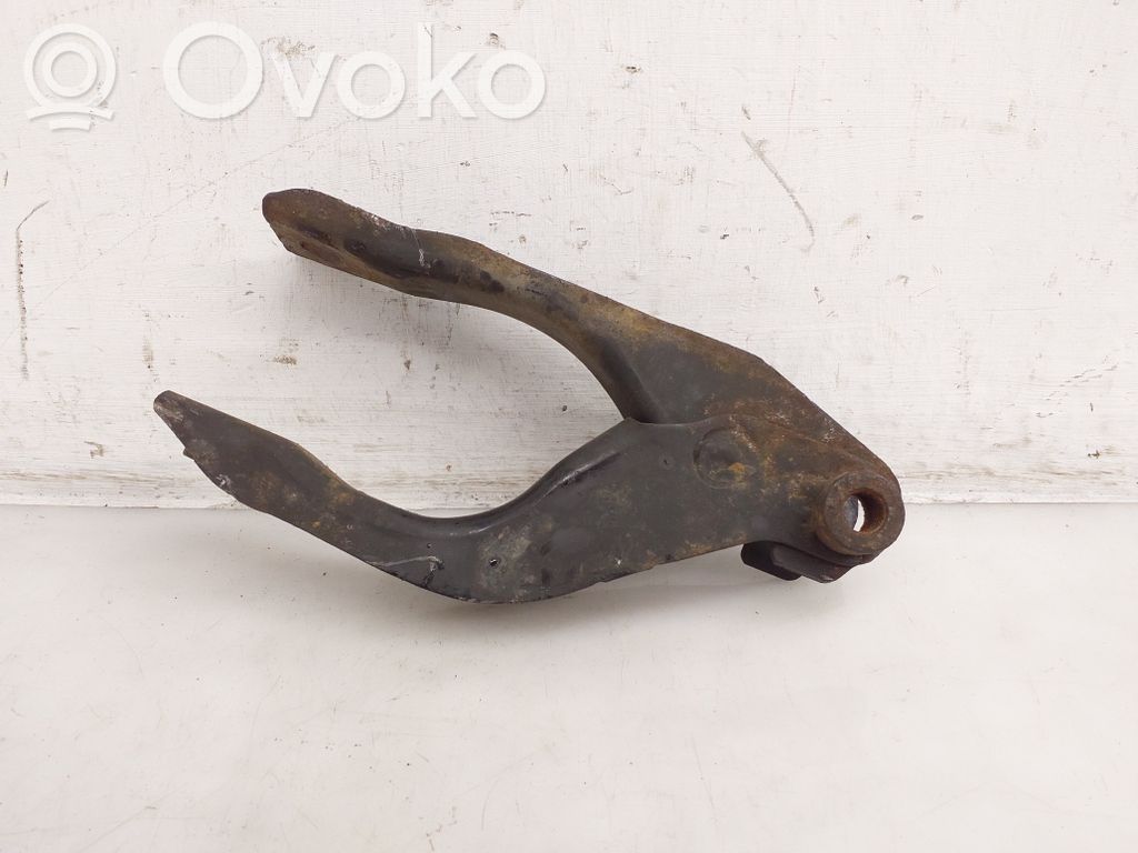 Opel Astra K Gearbox mounting bracket 