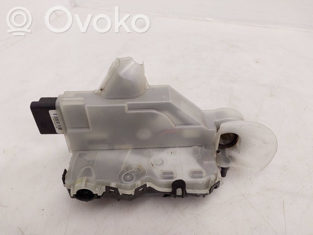 Citroen Berlingo Front door lock 