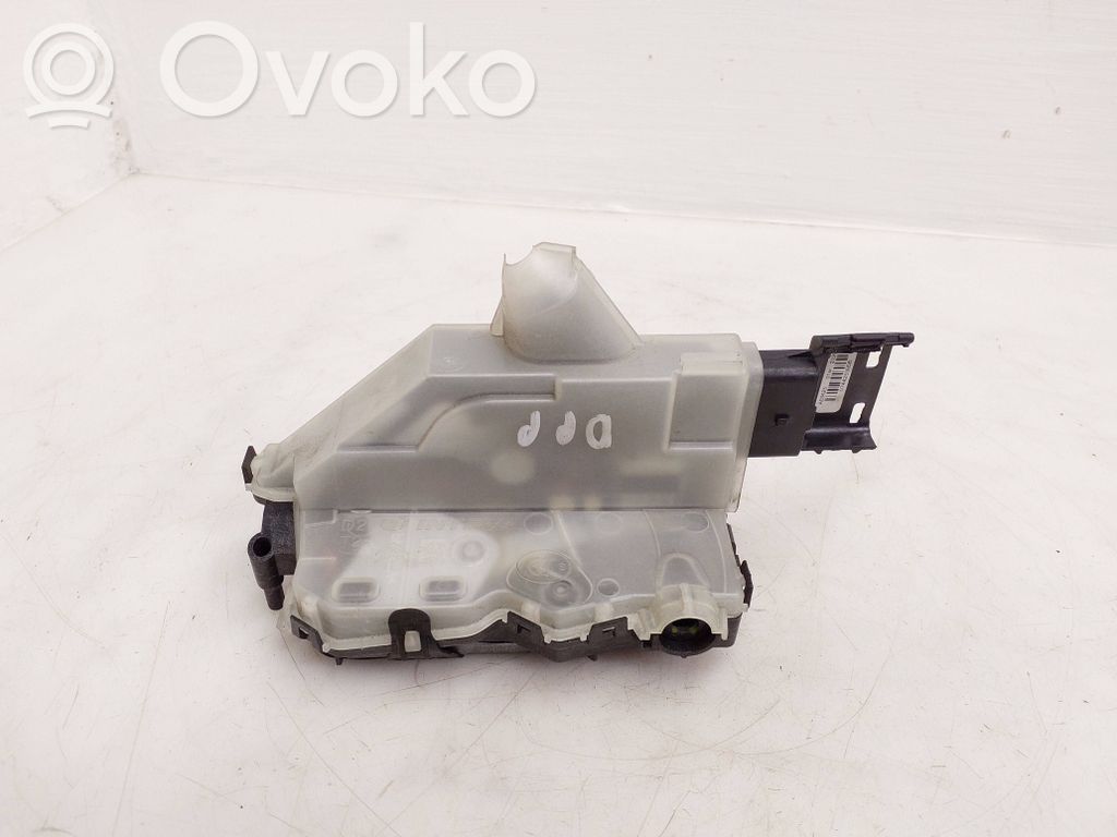 Citroen Berlingo Front door lock 