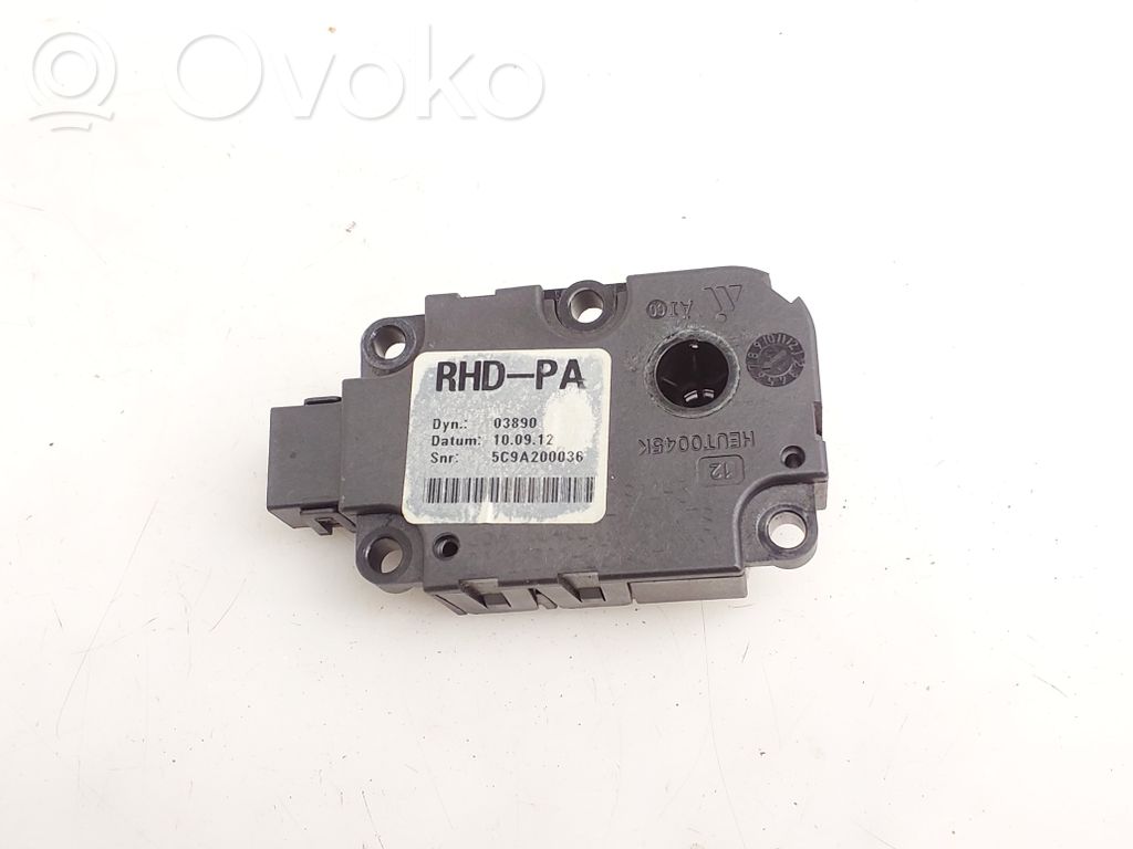 Audi A8 S8 D4 4H Motor/activador trampilla de calefacción 