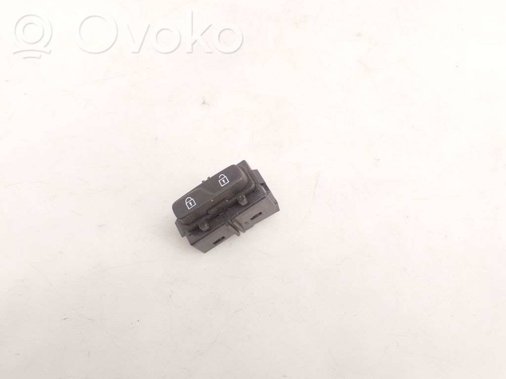 Volvo XC60 Central locking switch button 
