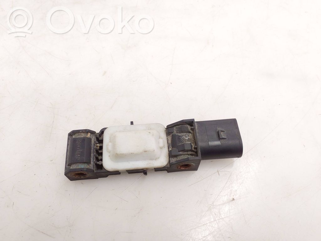 Mitsubishi Colt Airbagsensor Crashsensor Drucksensor 