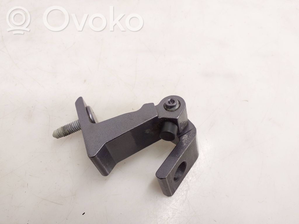 Audi e-tron Rear door upper hinge 