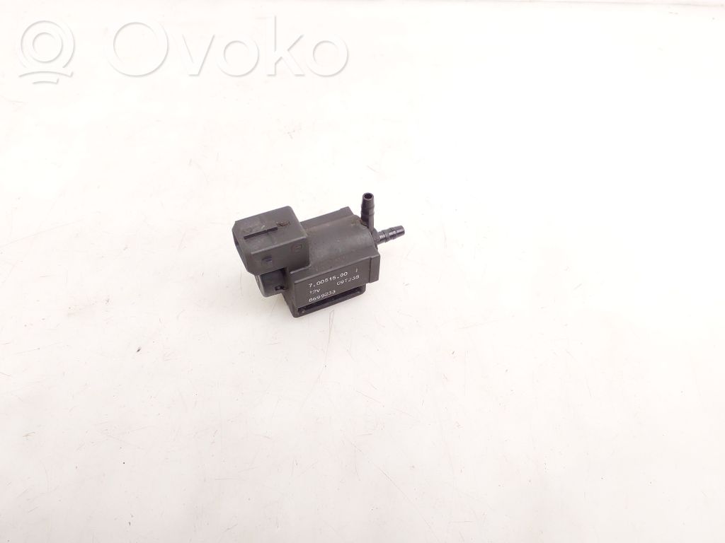 Válvula de vacío   8699233