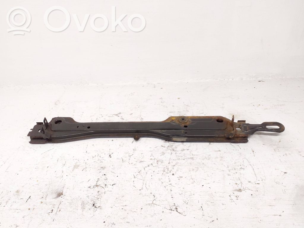 Renault Megane IV Panel mocowanie chłodnicy / dół 