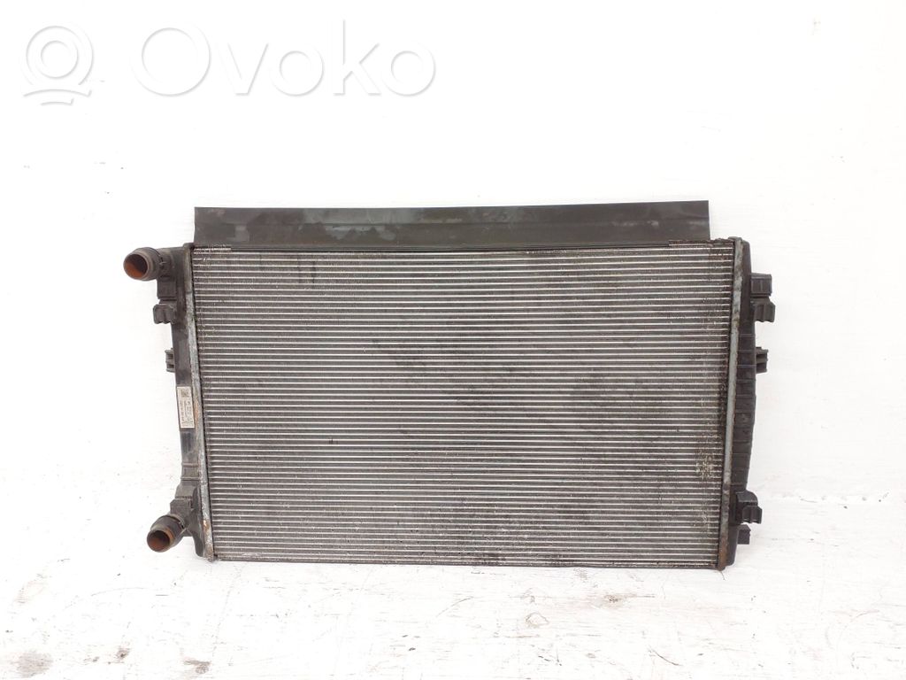 Volkswagen PASSAT B8 Coolant radiator 