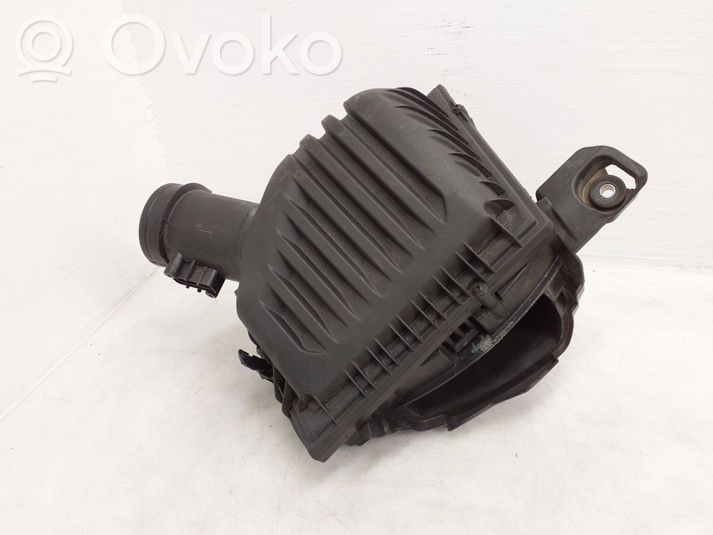 BMW 2 F44 Obudowa filtra powietrza 