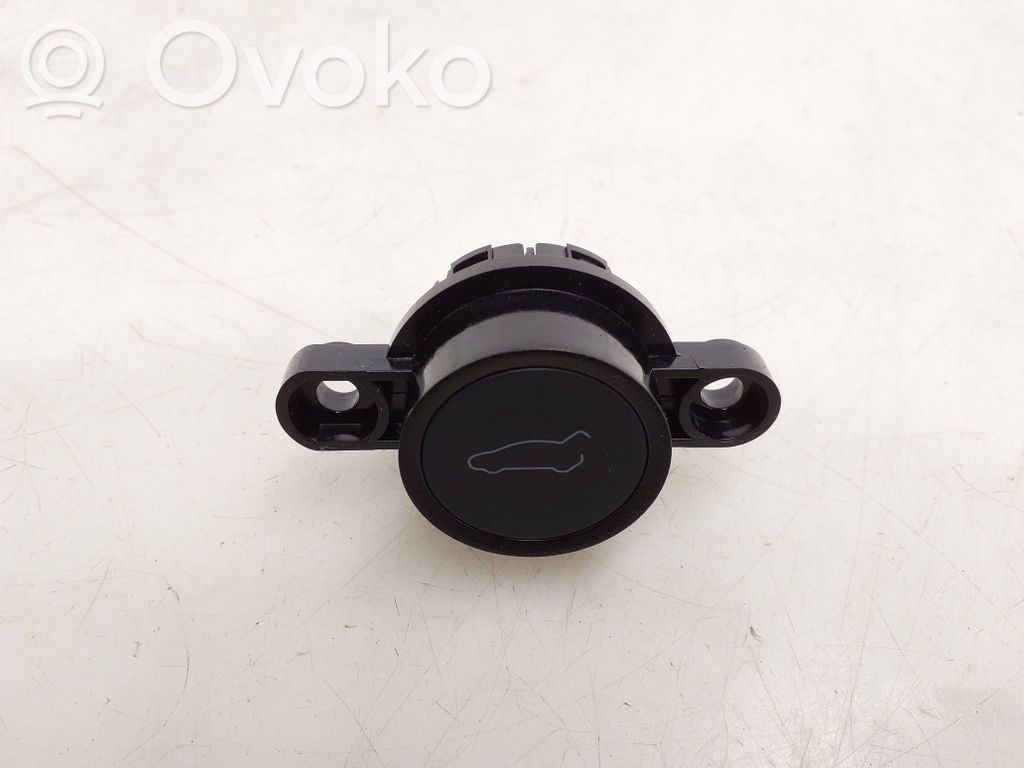 Tesla Model Y Tailgate/boot open switch button 