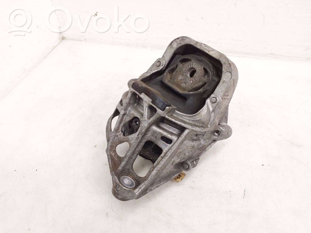 Audi A7 S7 4K8 Engine mount bracket 