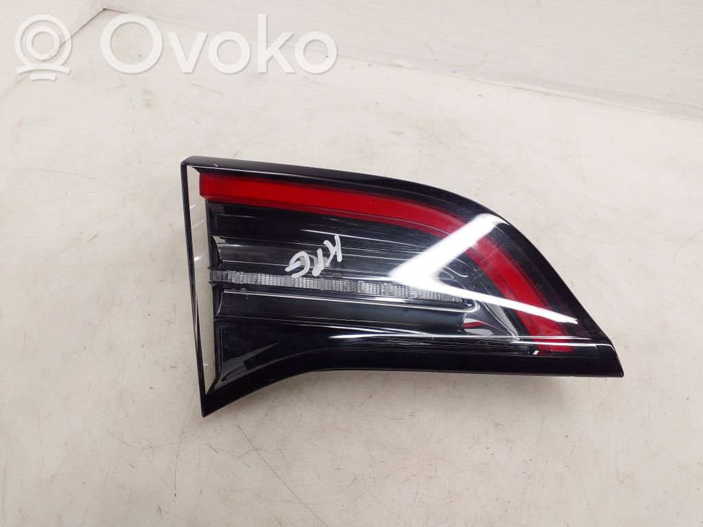 Tesla Model Y Takaluukun takavalot