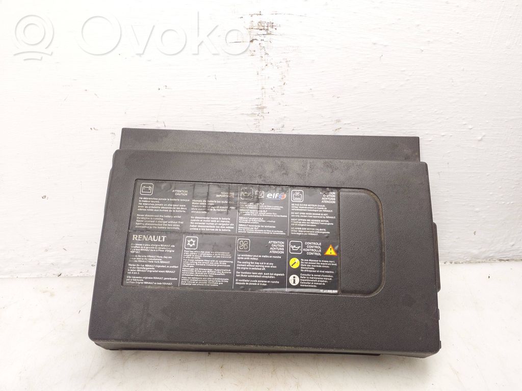 Renault Trafic III (X82) Coperchio/tappo della scatola vassoio della batteria