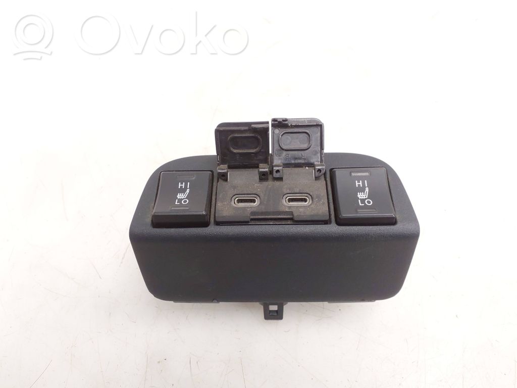 Lexus UX Connecteur/prise USB
