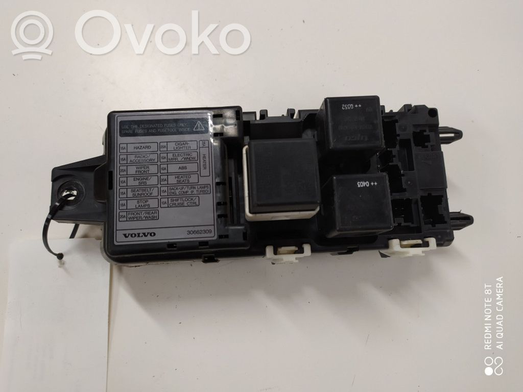 Ramka / Moduł bezpieczników   30662309,4B020787