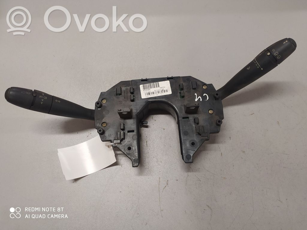 Citroen C4 I Interruptor/palanca de limpiador de luz de giro 