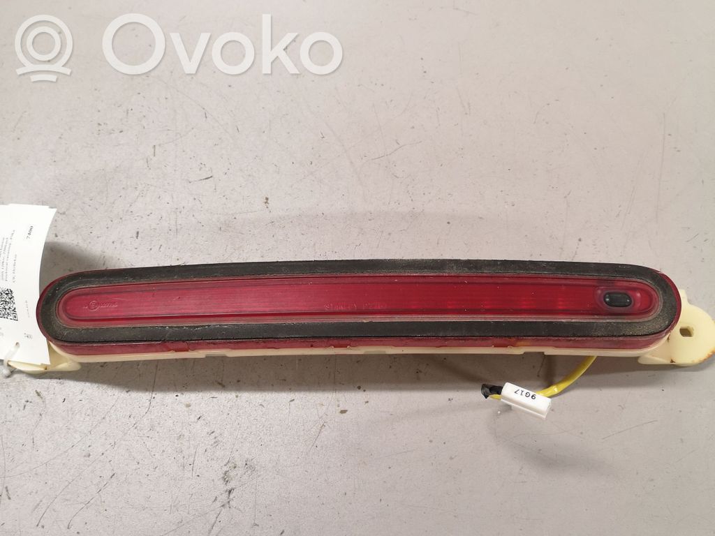 Third/center stoplight   GS1F51580,K2442,P6539
