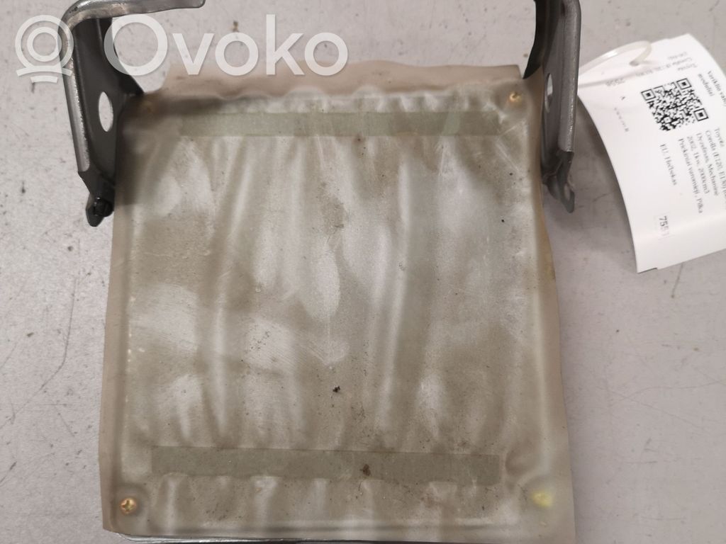 Toyota Corolla E120 E130 Engine control unit/module 