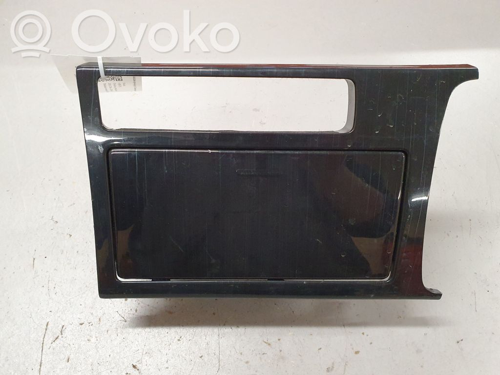 Mazda 6 Cup holder front 