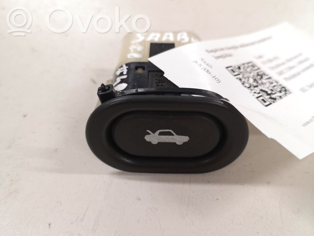 Tailgate opening switch   4733440,156796