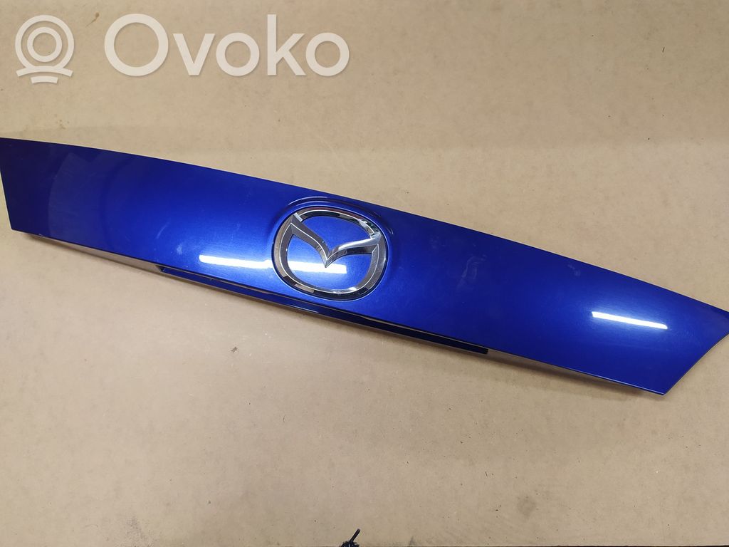 Tailgate trim   GS2A50811,K3006