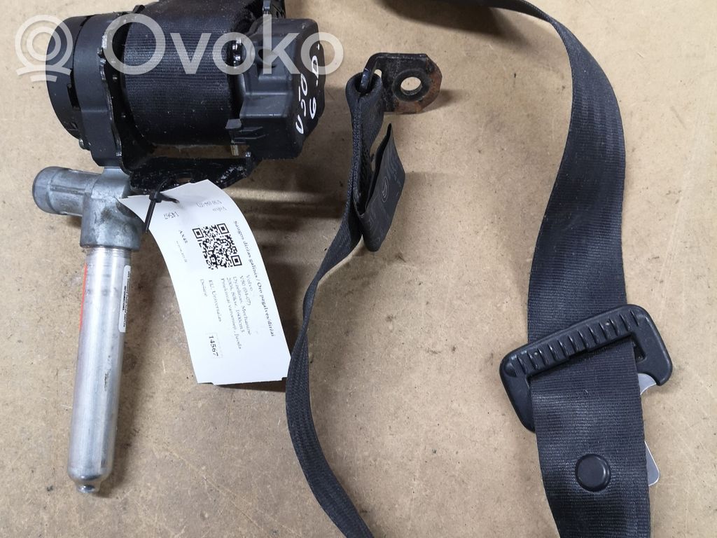 Volvo V50 Cinturón trasero 