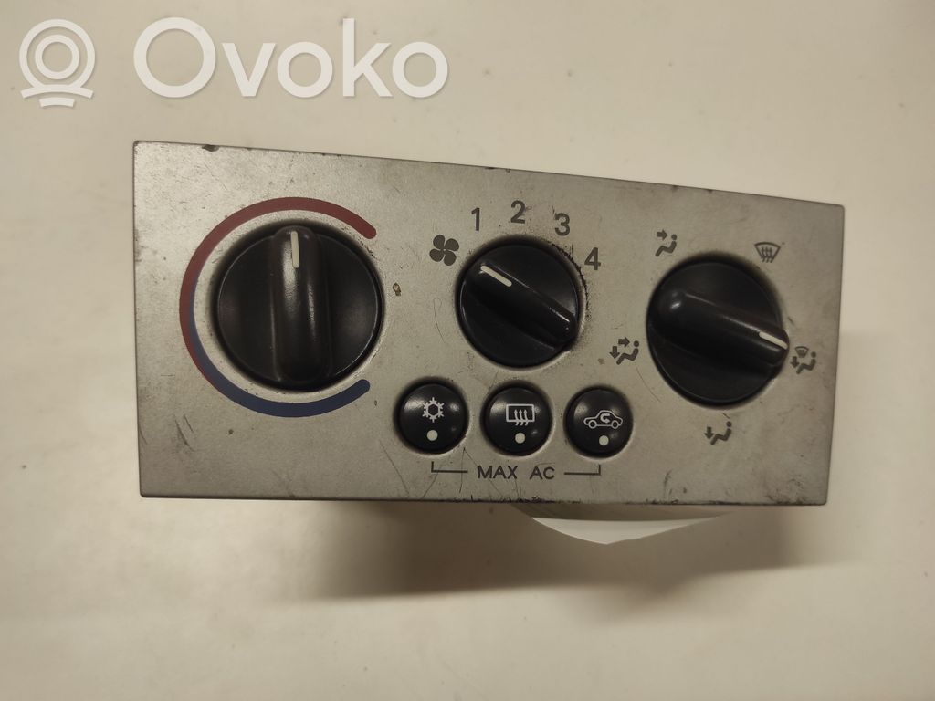 Opel Meriva A Oro kondicionieriaus/ klimato/ pečiuko valdymo blokas (salone) 