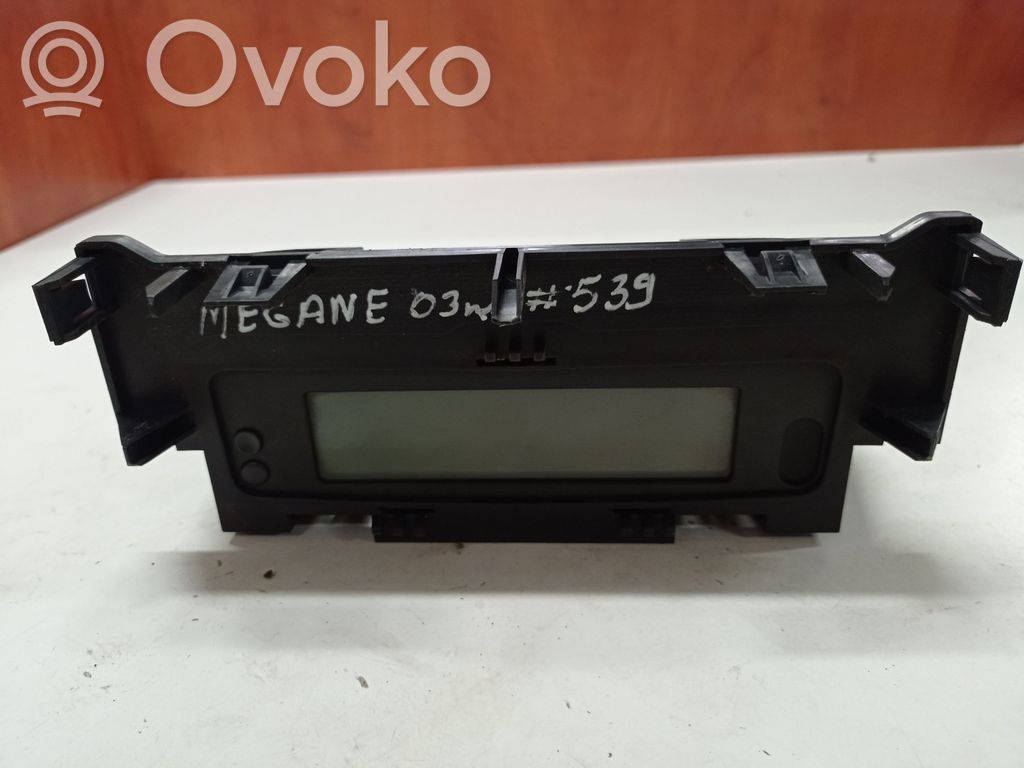 Renault Megane II Screen/display/small screen 