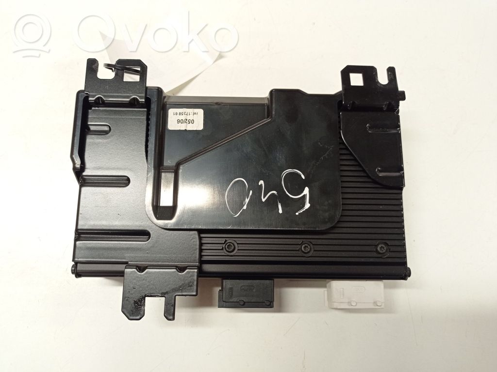 Citroen C6 Sound amplifier 