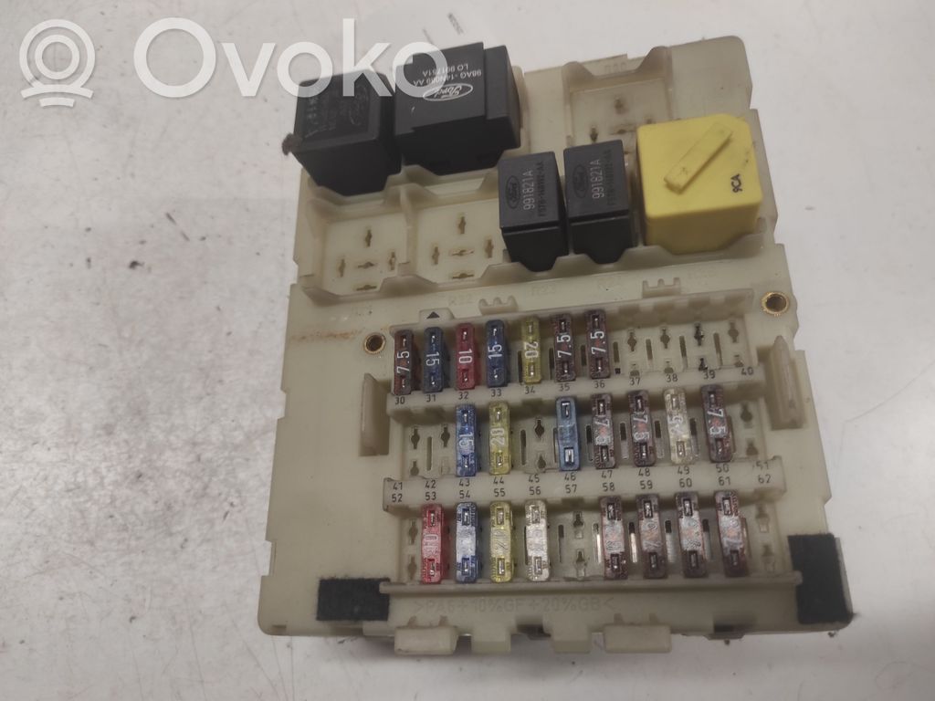 Ford Focus Drošinātāju kaste (komplekts) 