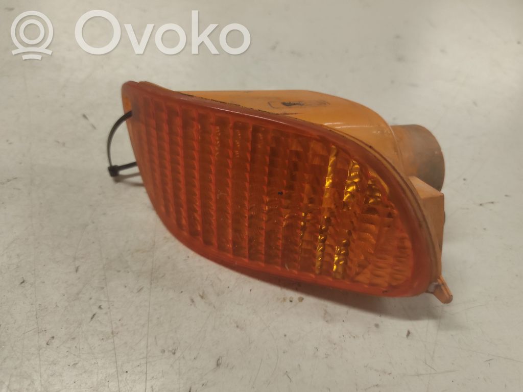 Ford Focus Front indicator light 