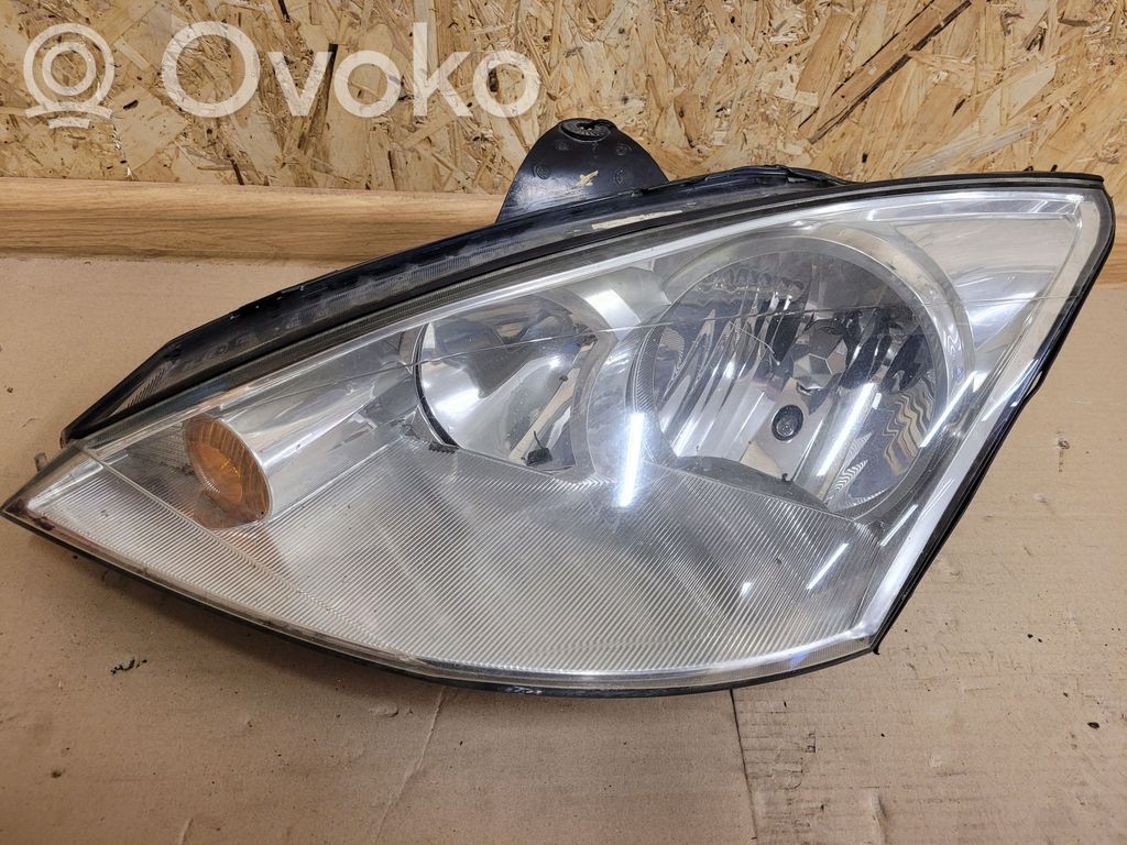 Ford Focus Headlight/headlamp 