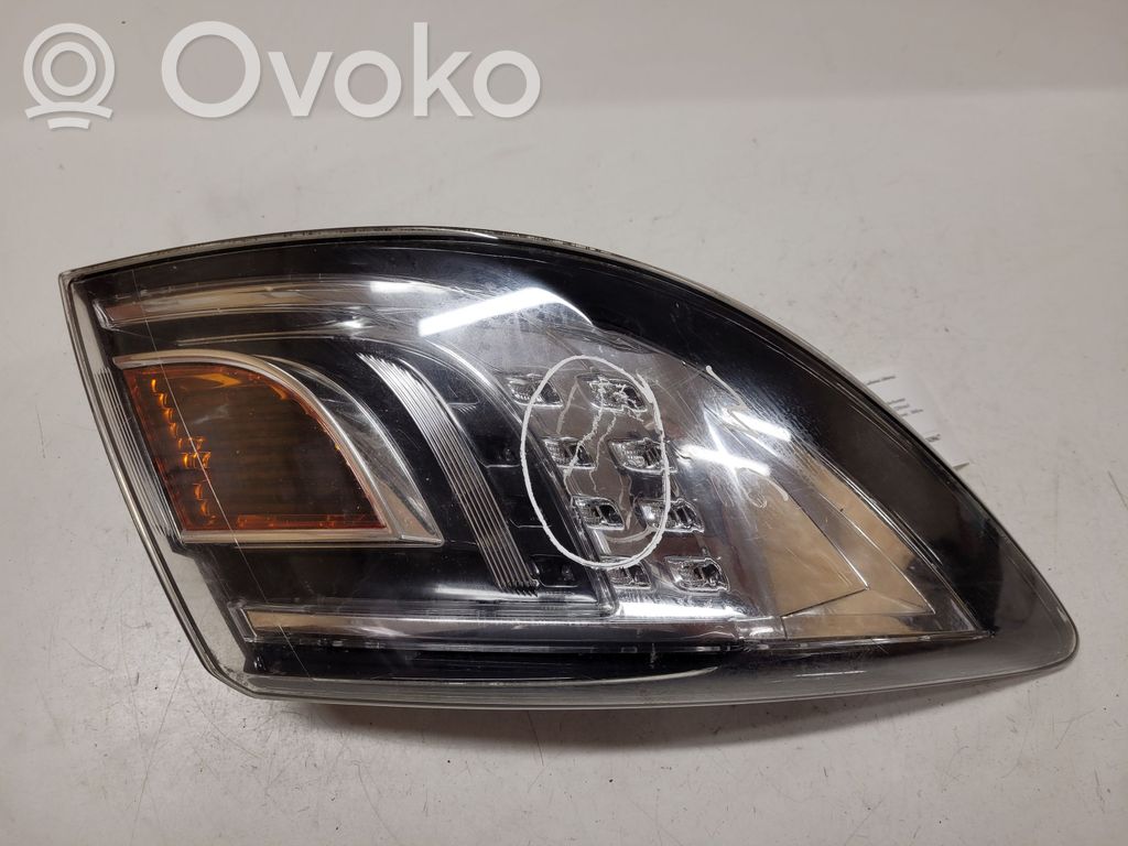 Mazda 6 Aizmugurējais lukturis virsbūvē 