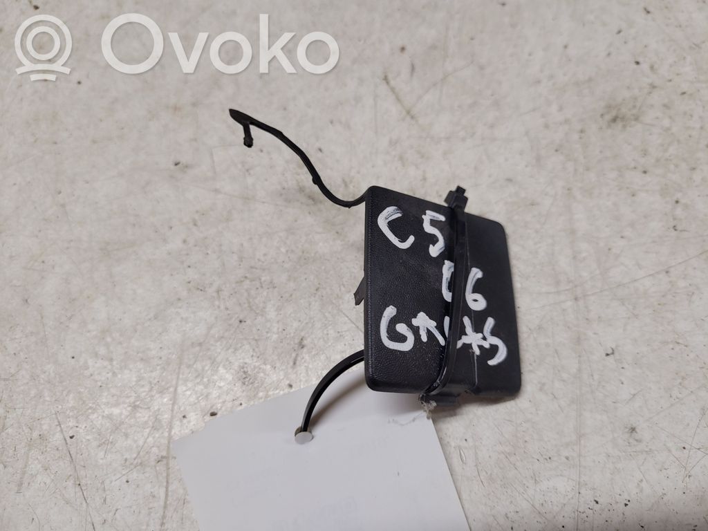 Citroen C5 Takapuskurin hinaussilmukan suojakansi 