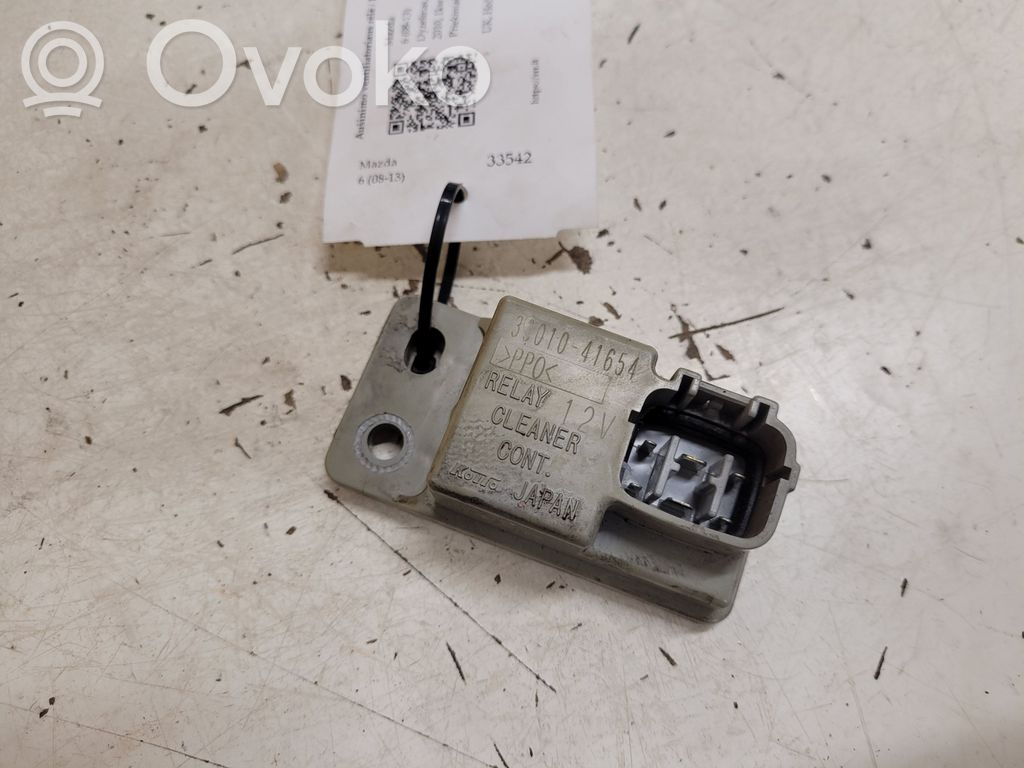 Mazda 6 Coolant fan relay 