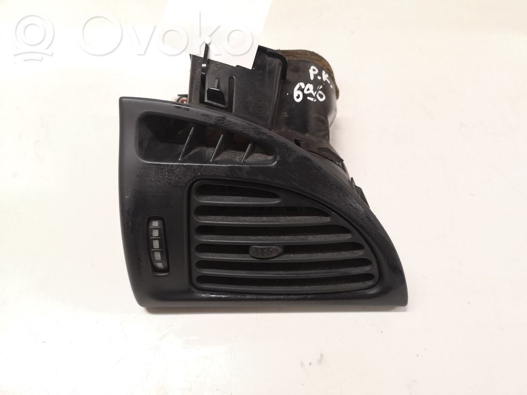 Citroen C5 Garniture, panneau de grille d'aération latérale 