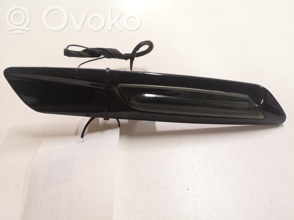 BMW 3 E90 E91 Front fender indicator light 