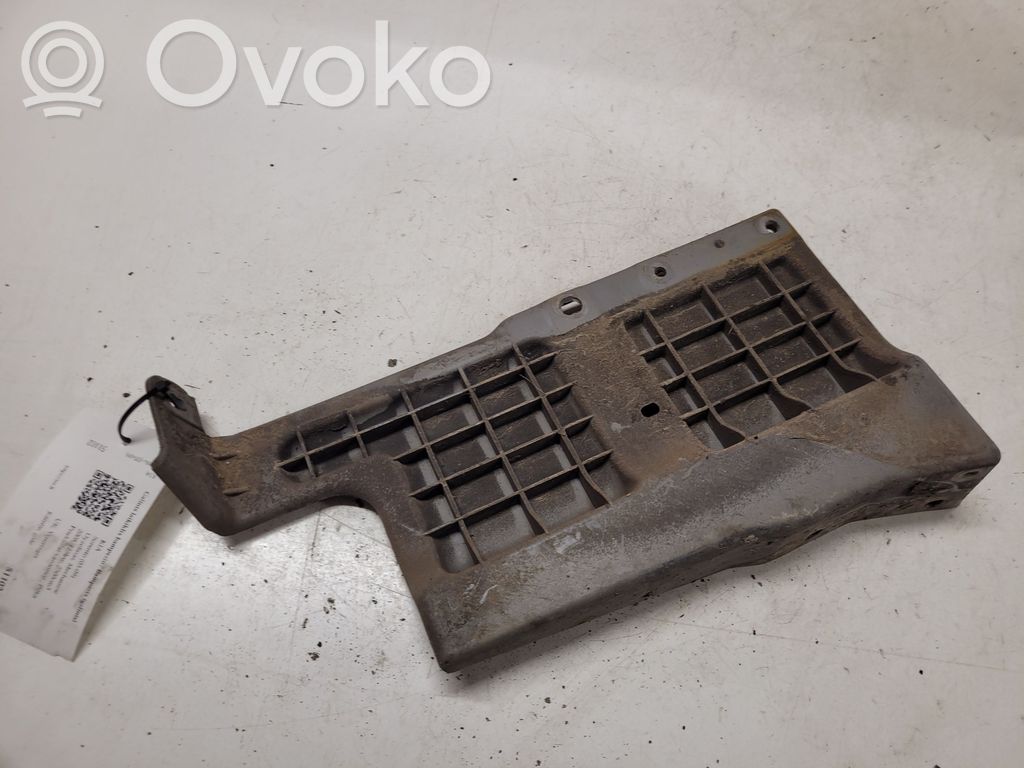 KIA Sorento Rear bumper mounting bracket 